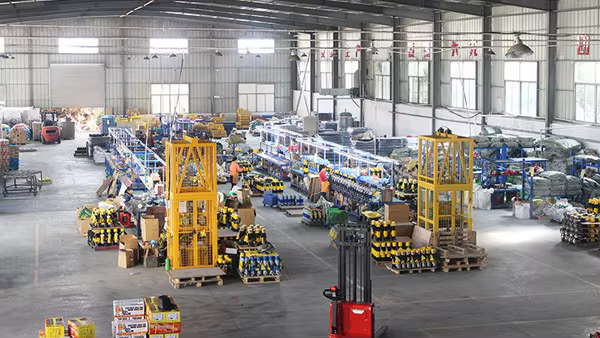 Rolling door motor production workshop
